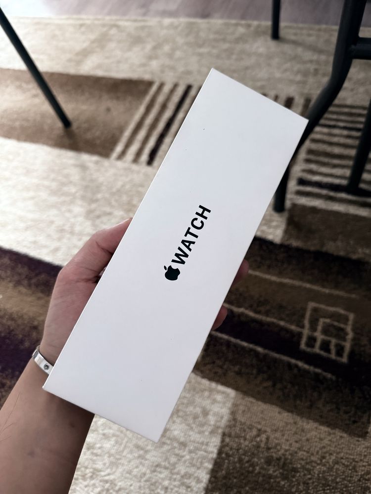 Смарт-часы Apple Watch SE 2 Gen (2023) GPS S/M 40 мм starlight-бежевый