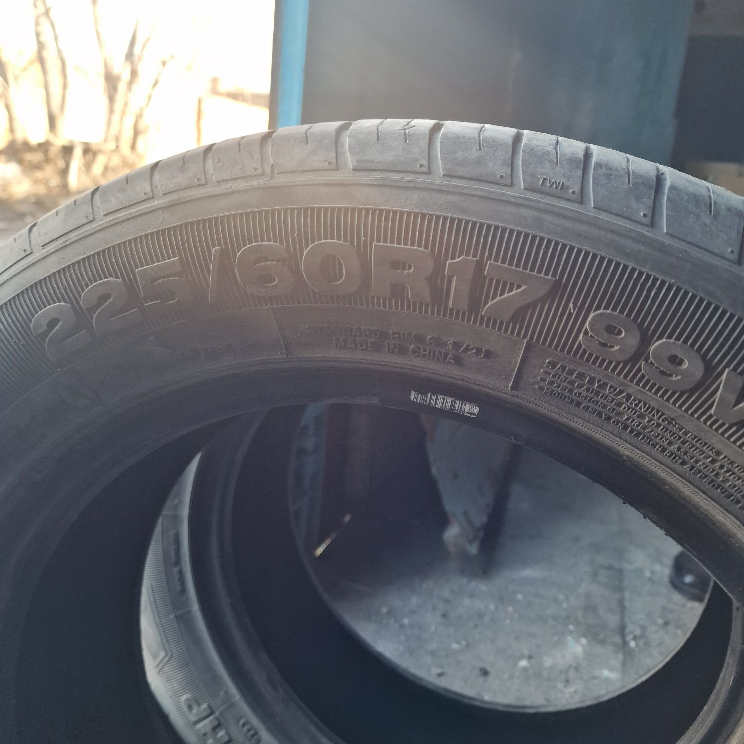 Шины пара 225/60/17