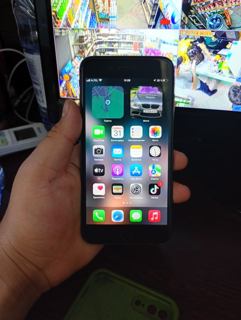 iPhone 8 plus 64g