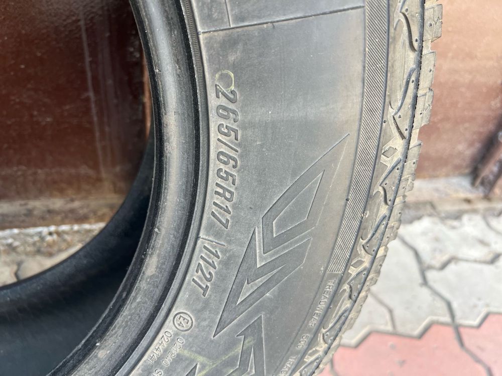 Продам два баллона шины R17