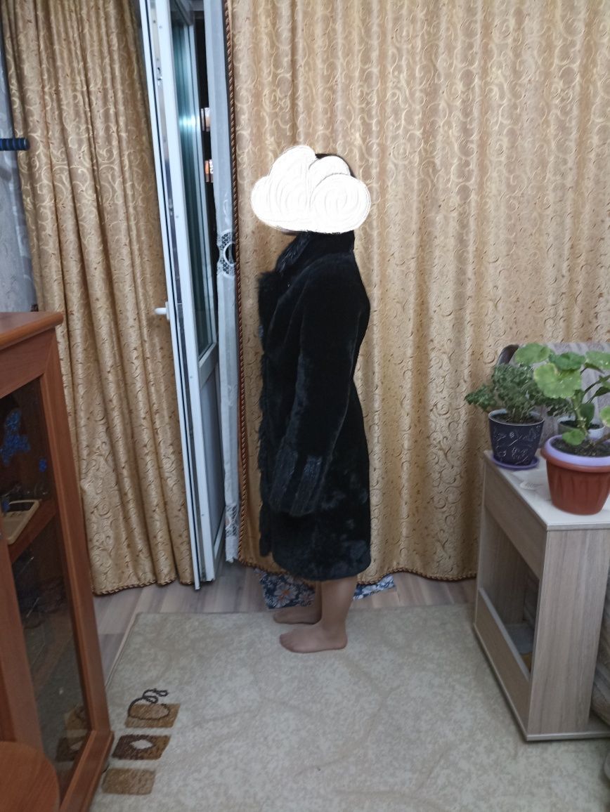 Продам натуральную шубу