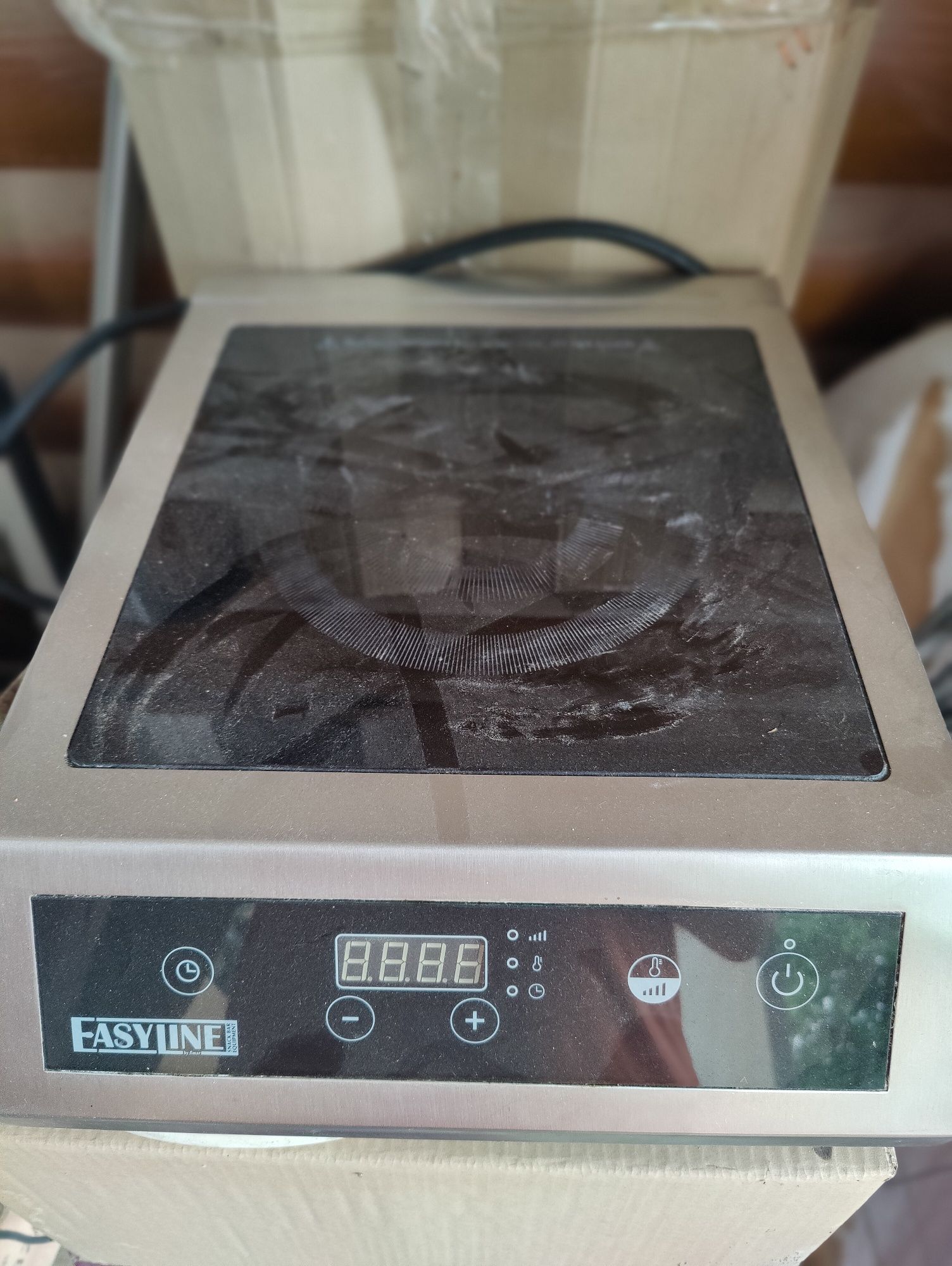 Плита индукционная Electrolux