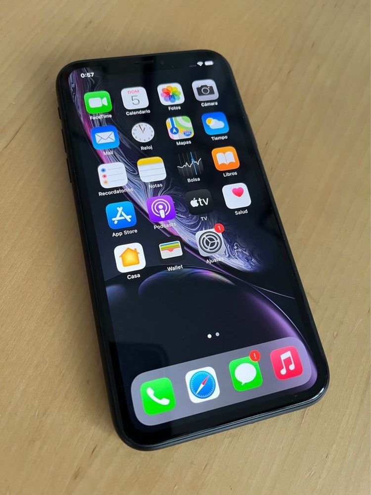 IPhone XR 64ГБ в хорошем состоянии