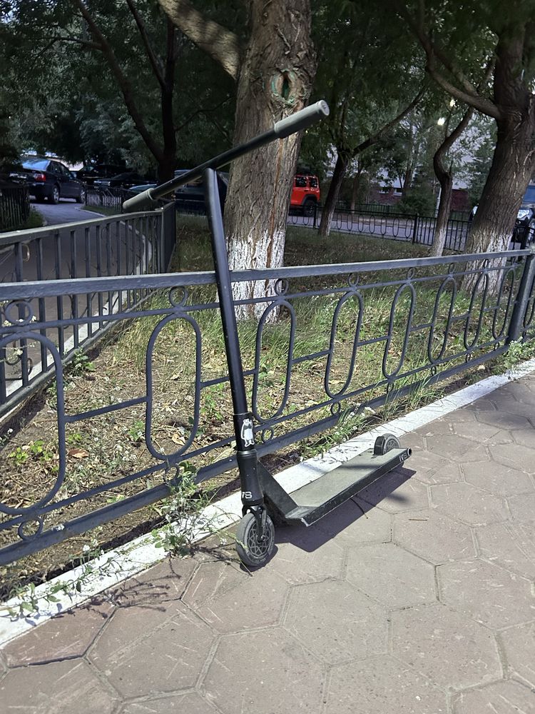 Трюковой самокат