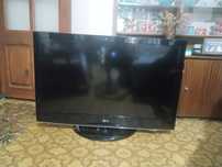 Телевизор LG  42LD425