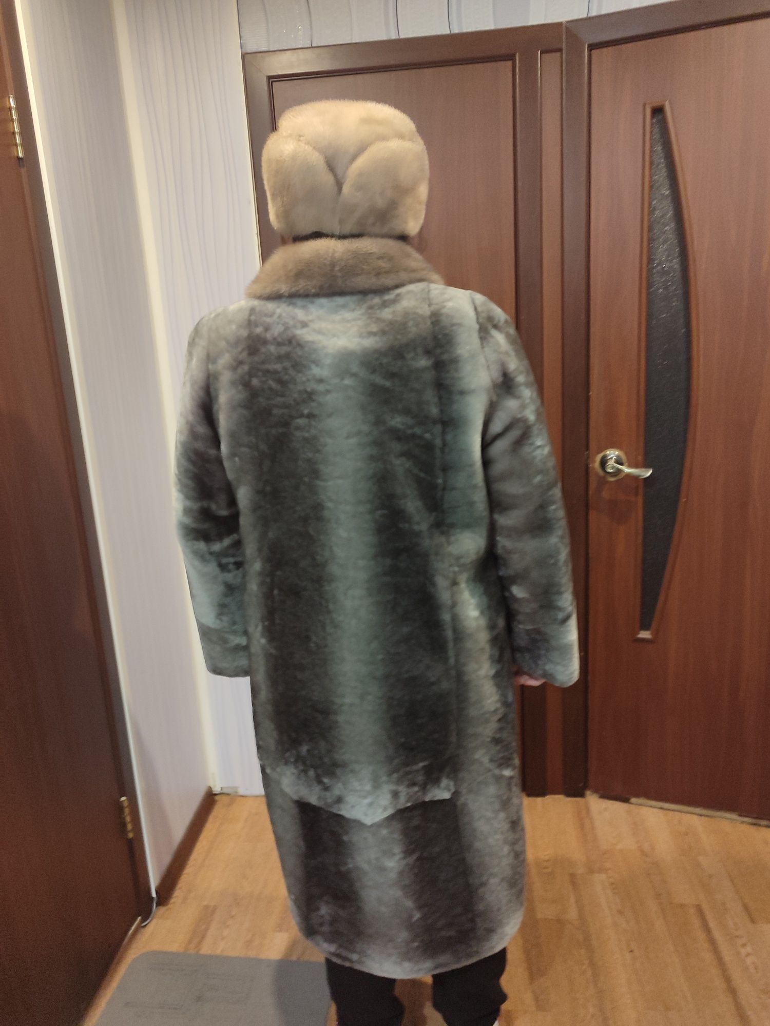 Продается Шуба из МУТОНА