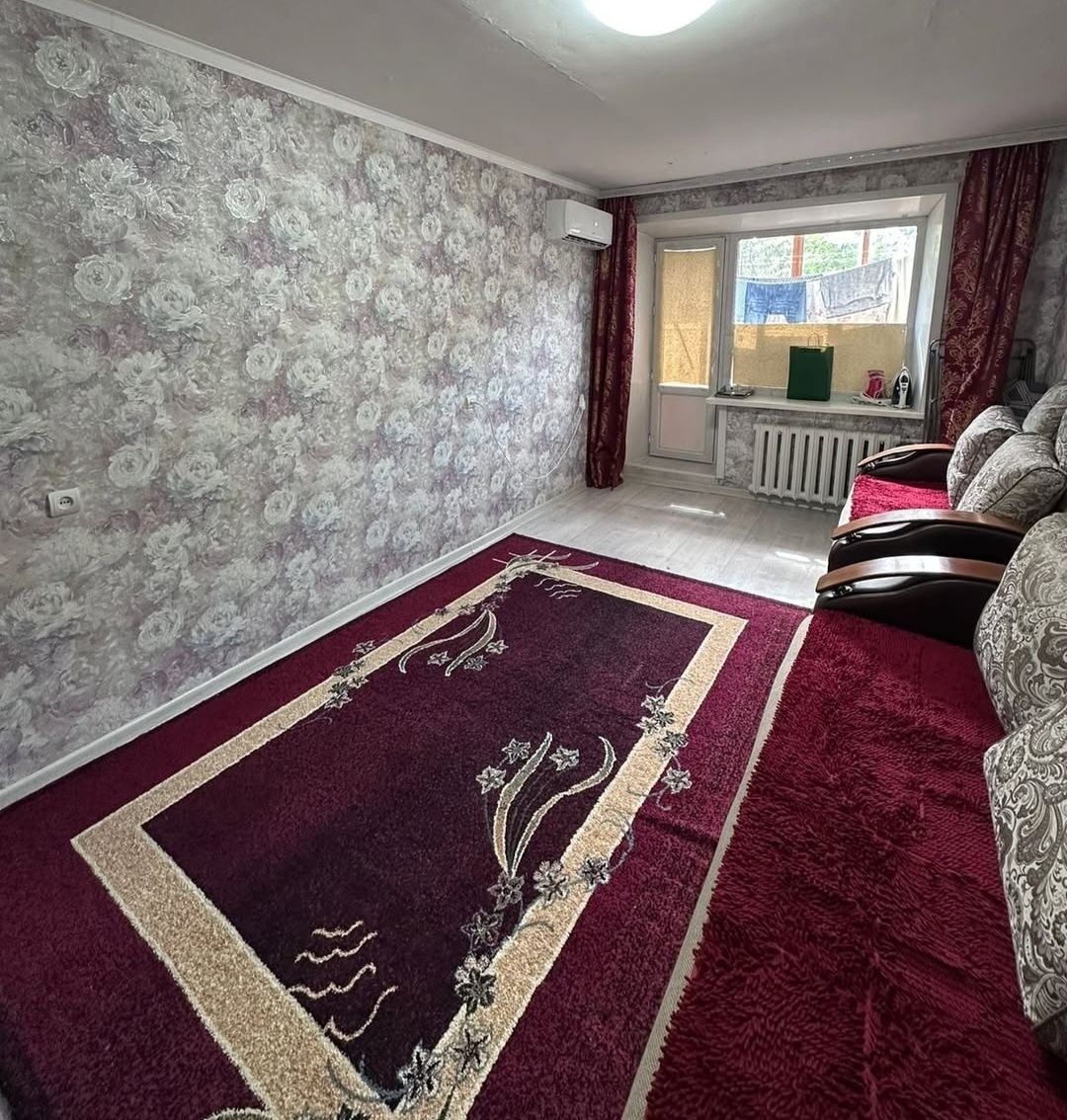 Продам 1 комнатную квартиру Машхур Жусуп 383