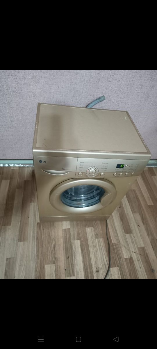 Продам стиральную машину.