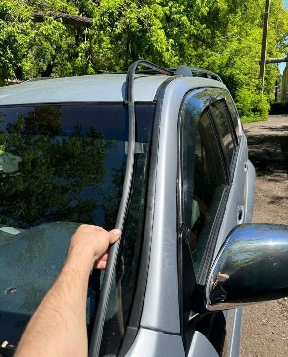 Ручка багажника оригинал Toyota Prado 120 gx470