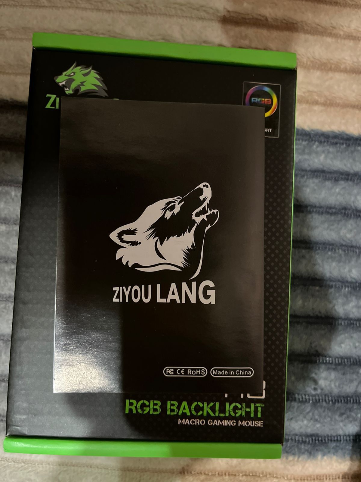 Продам игровую мышку M8 с RGB ( новый в упаковке )