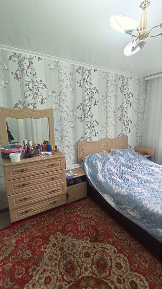 Продам 4 -х комнатную квартиру