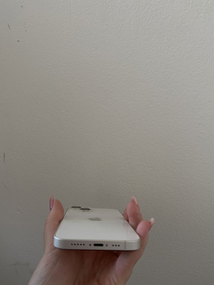 iPhone 13 с гарантией