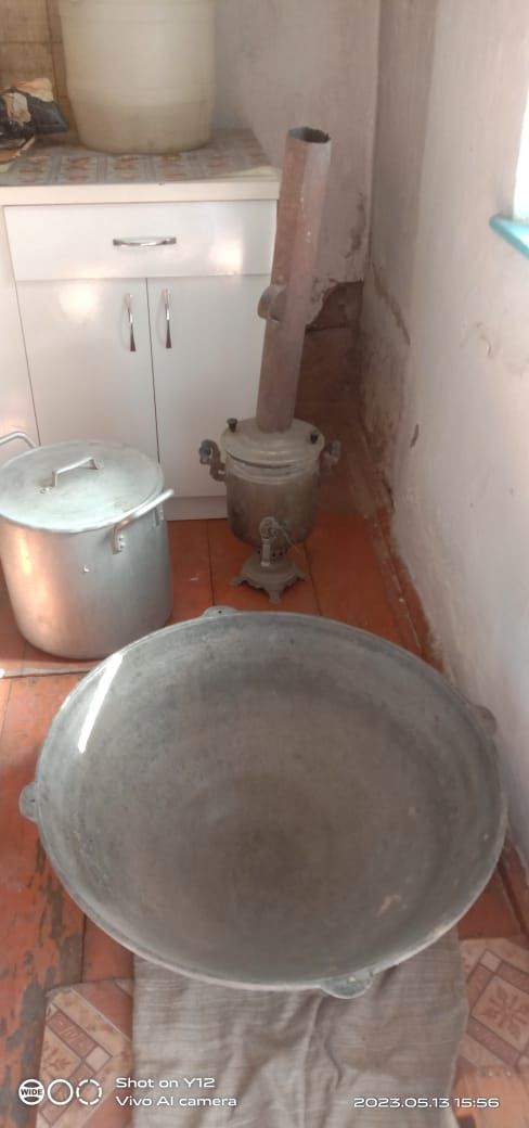 Продам срочно внедорожник 2.4 бензин, 96 года.