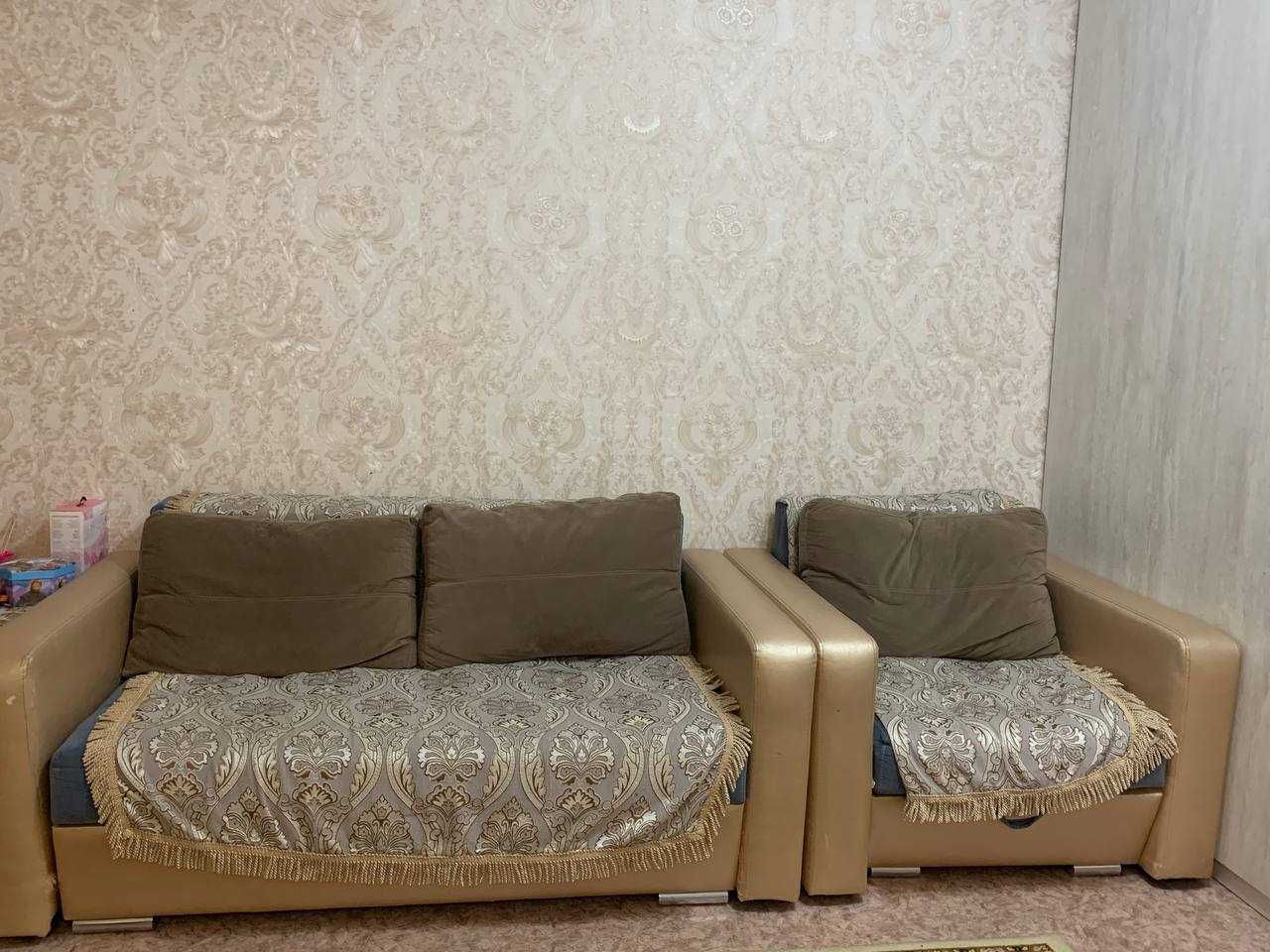 Продам Диван двойка и кресло