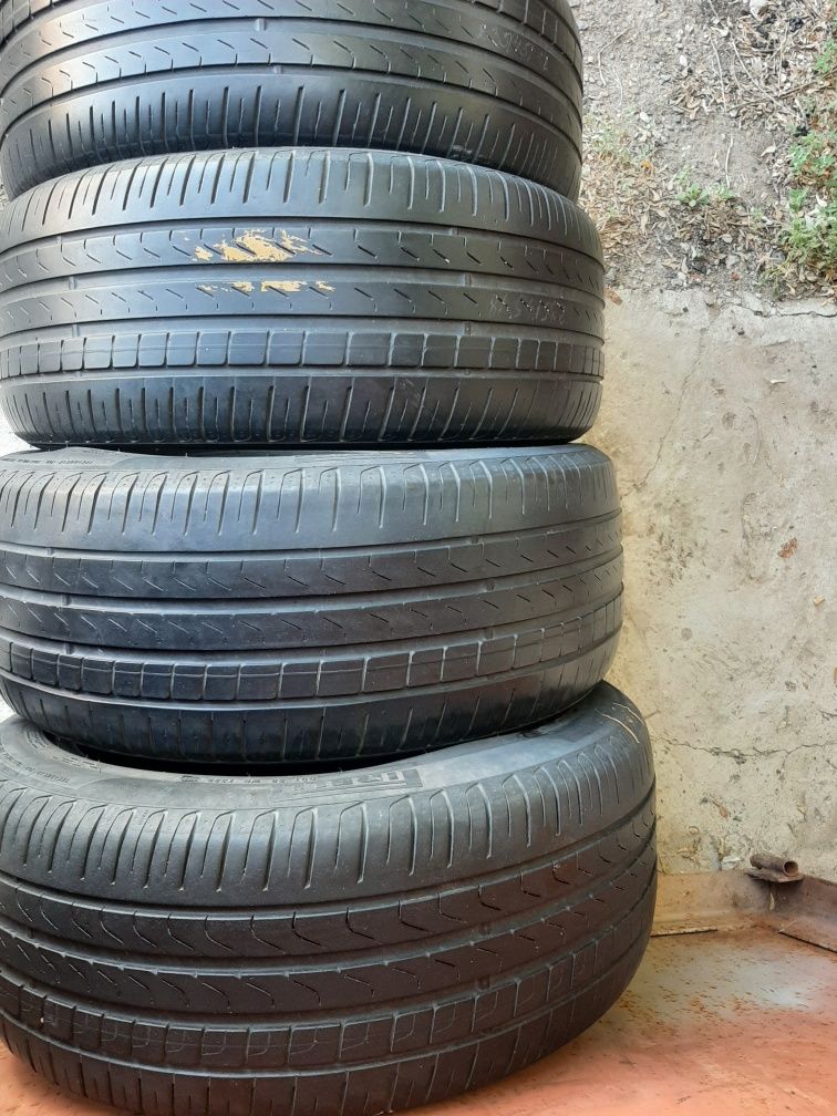 Продам шины 235/45/18 пирелли