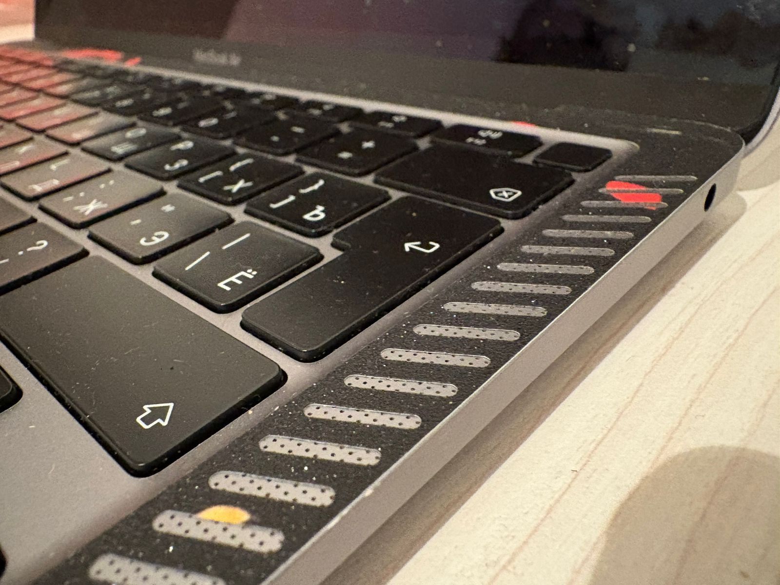 Продам MacBook Air M1