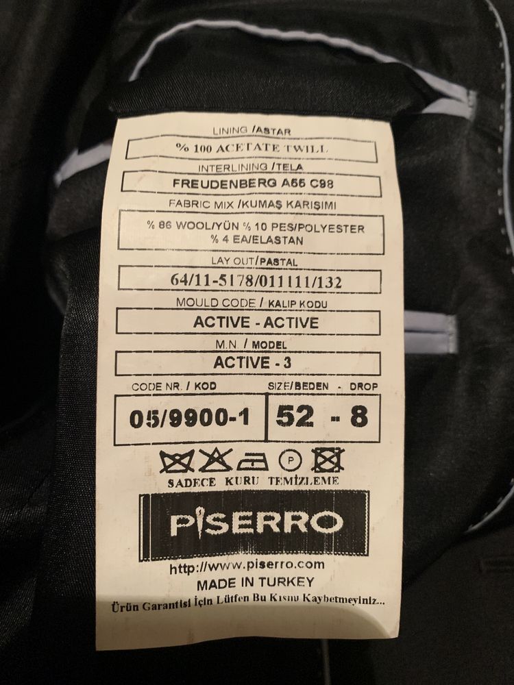 Костюм Piserro