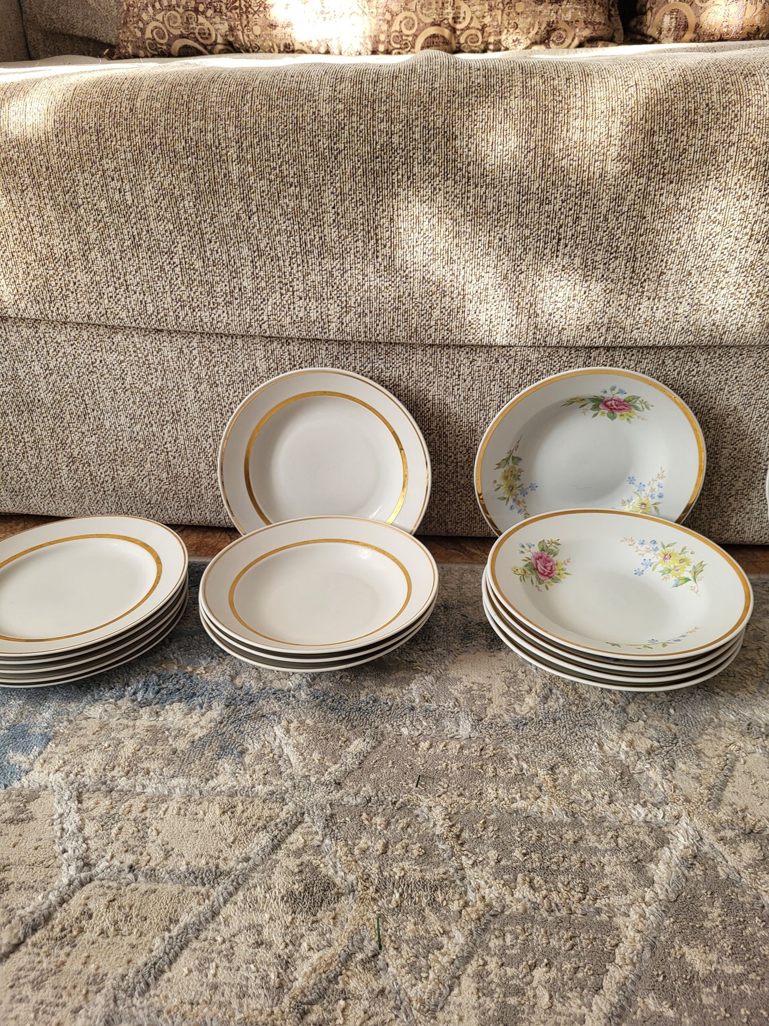 Продам сервиз Корея, набор тарелок