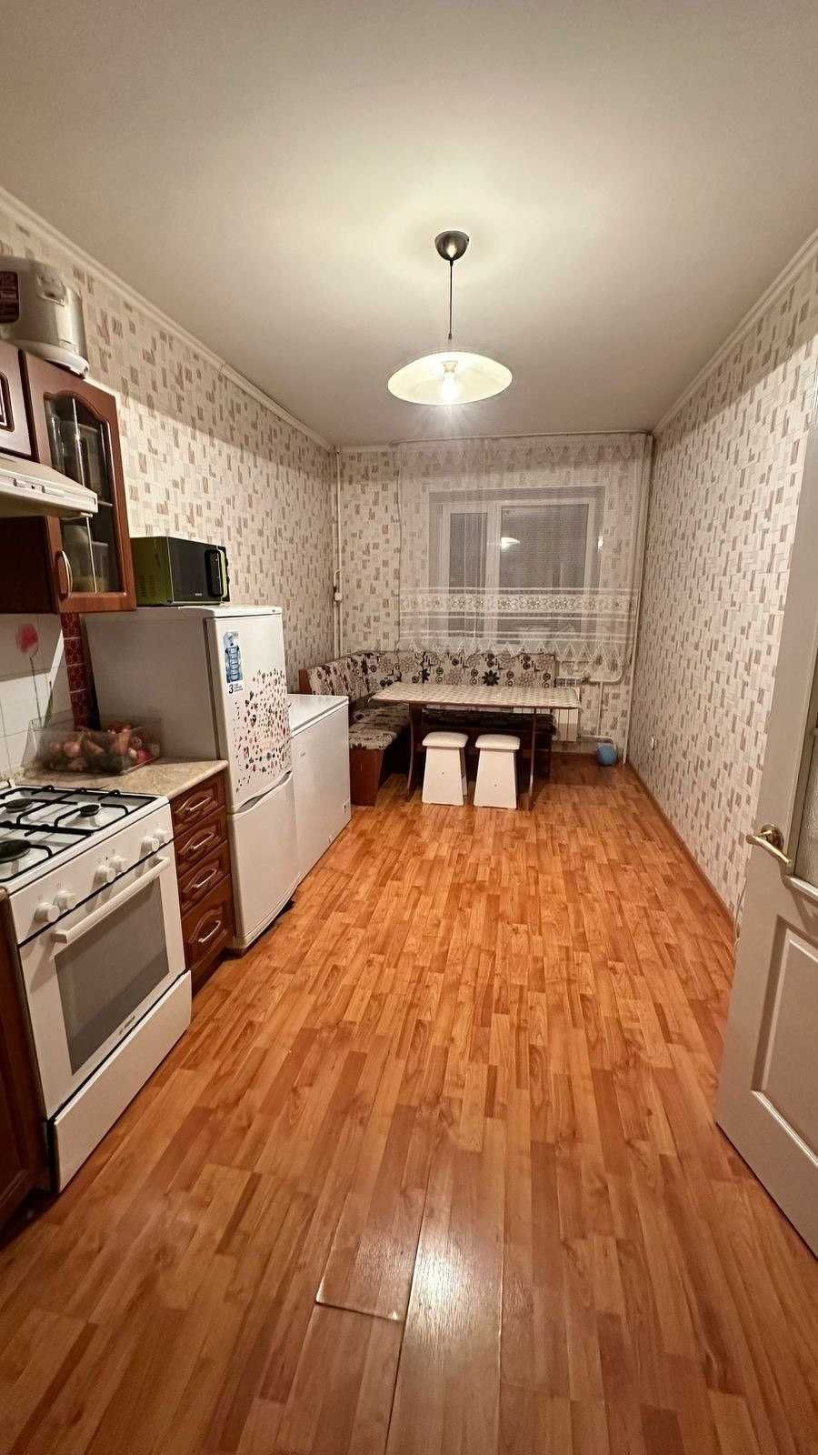Продам 2х ком. квартиру на Садовой