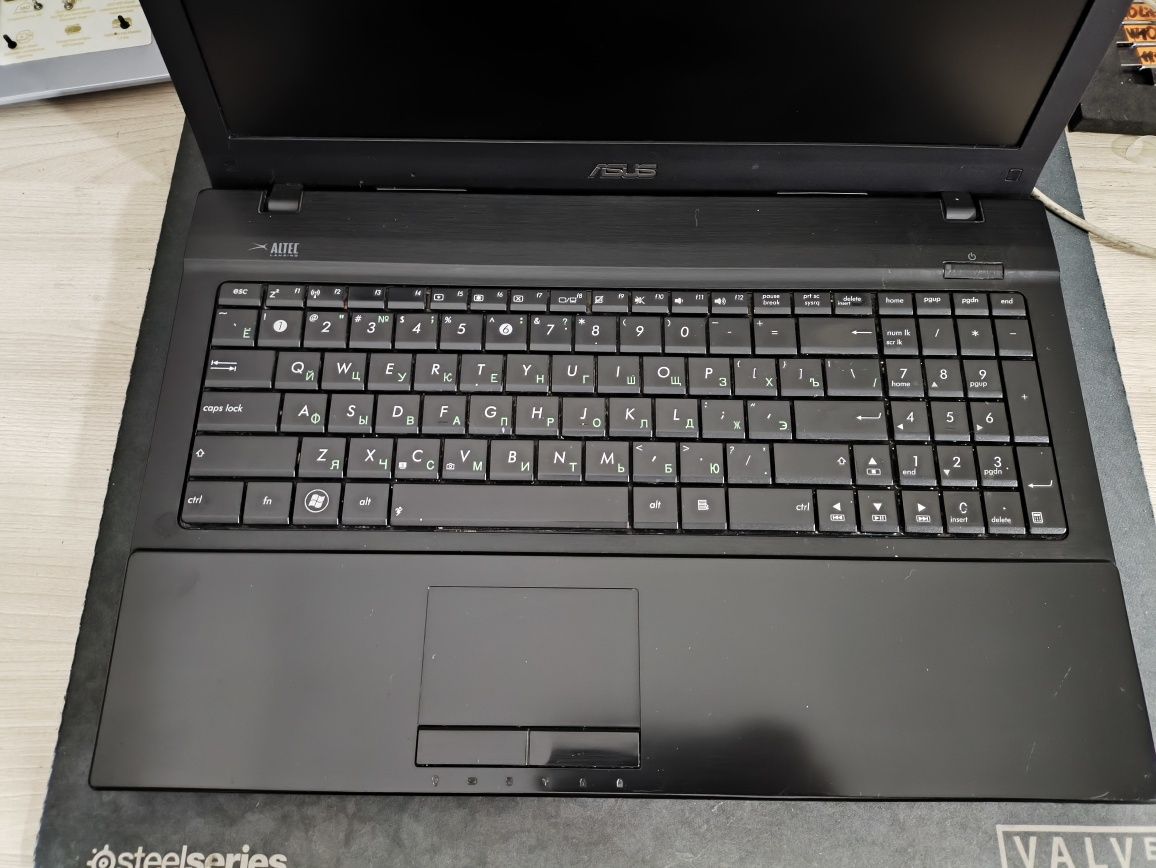 Шустрый Asus, Core i3, озу 4гб, SSD 120гб