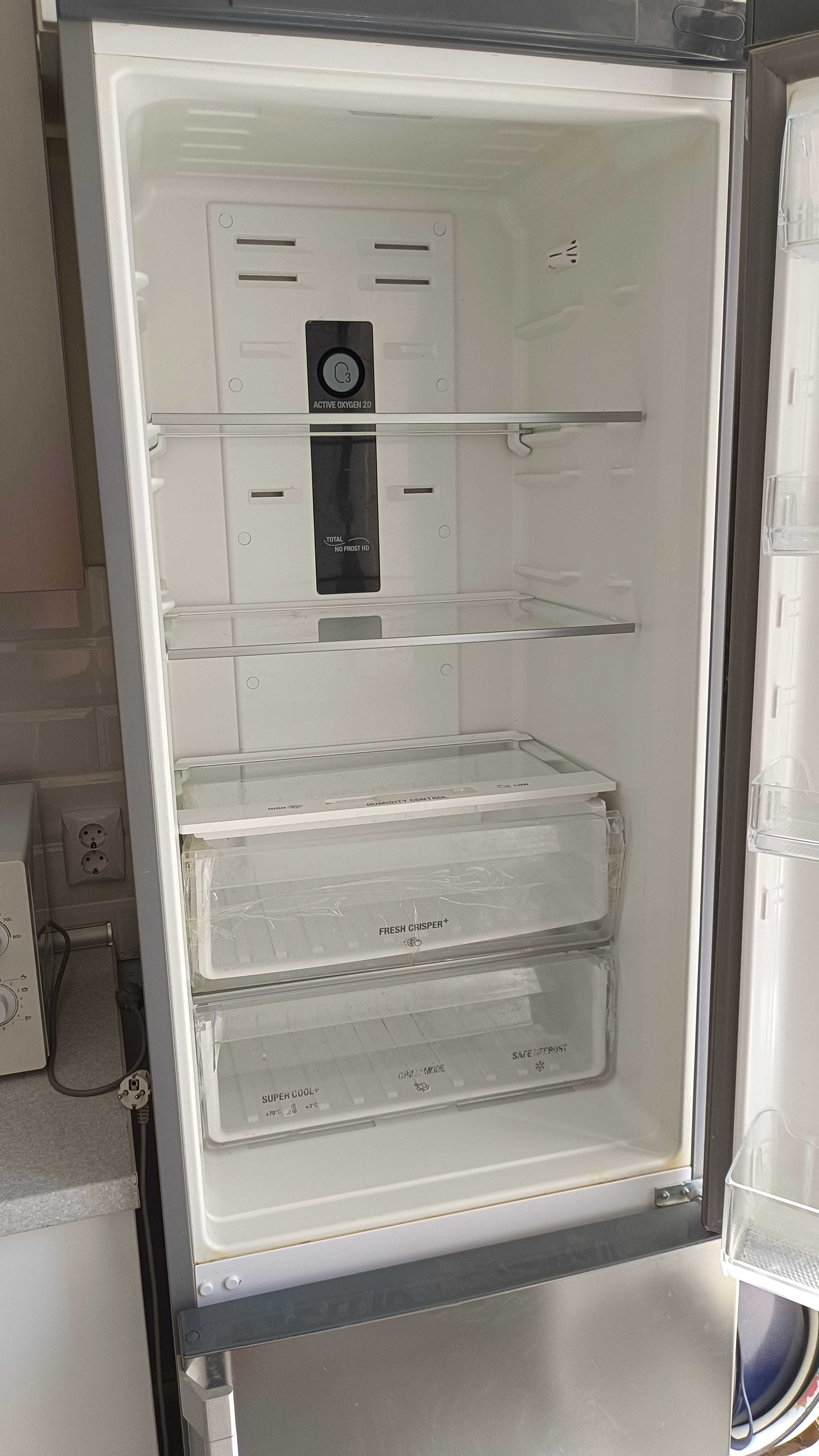 Холодильник Hotpoint