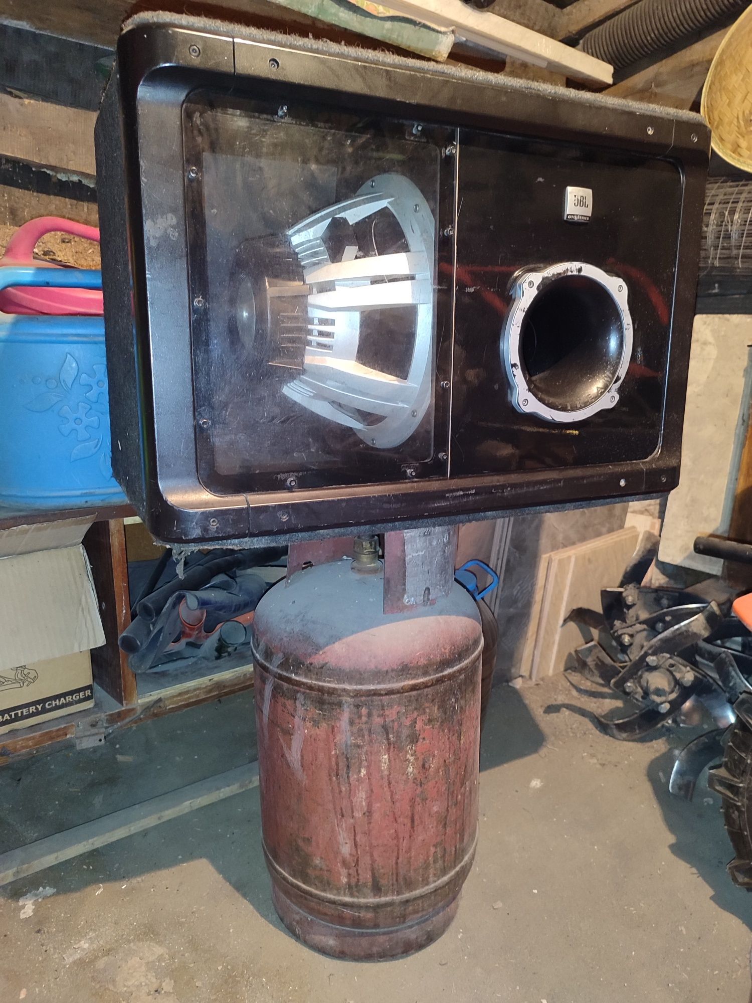 Сабвуфер JBL GTO 1214BP