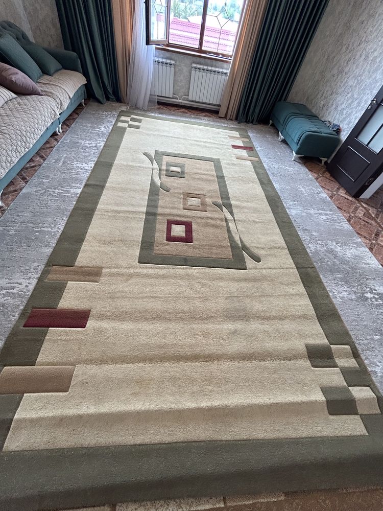 Продам ковер 250/500