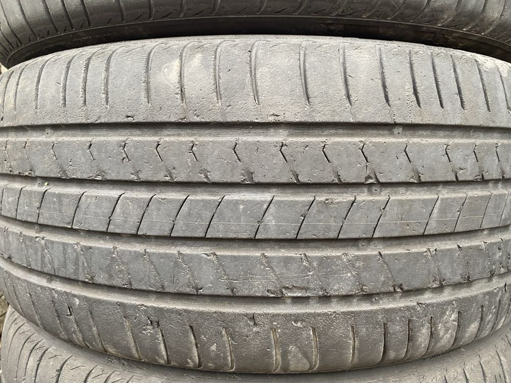 Одна летняя шина 235/45/18 235/45R18 Kumho.