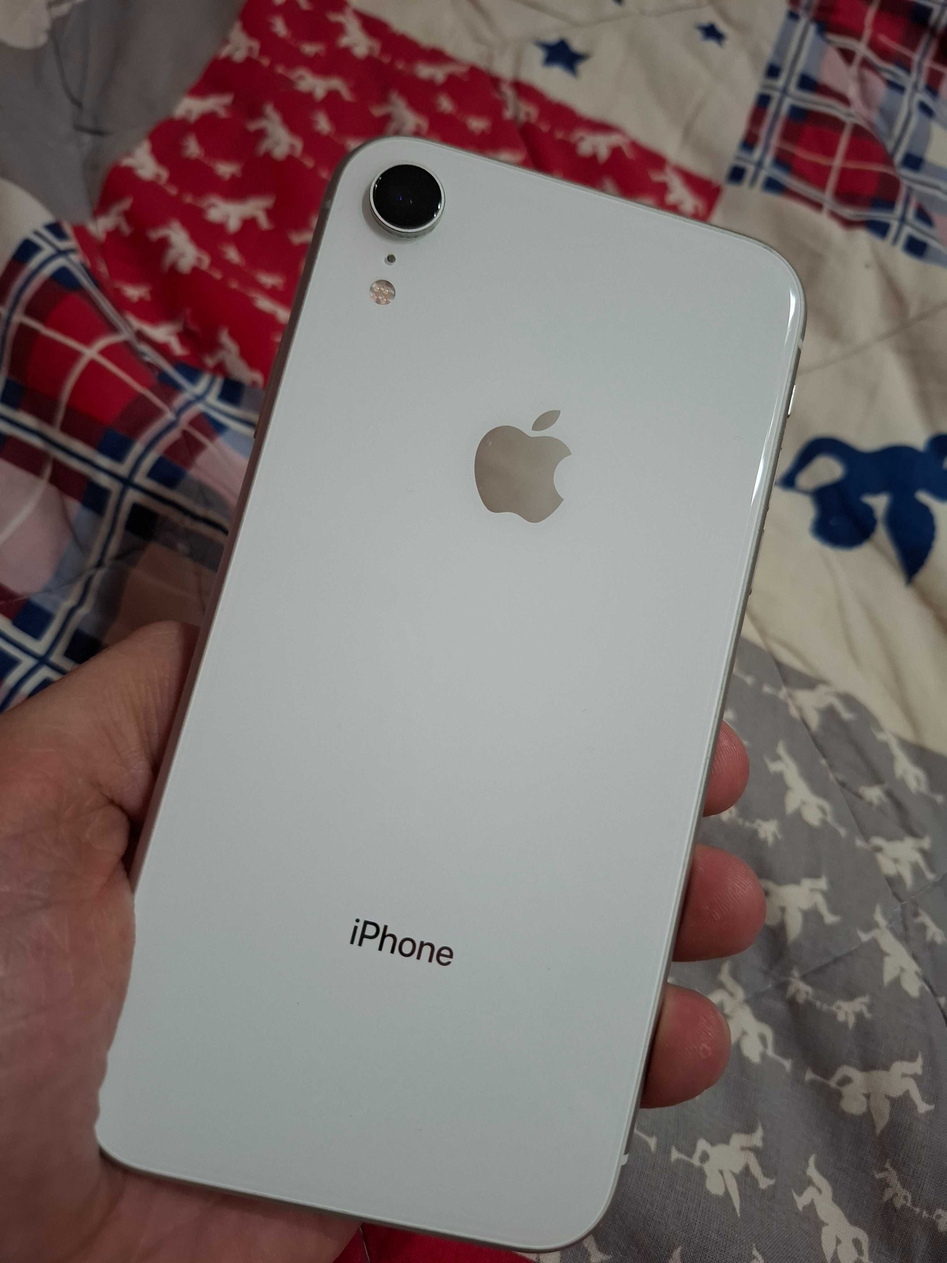 Iphone 10r в жефектом экрана
