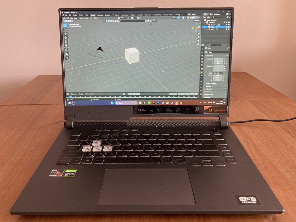 ПРОДАМ игровой ноутбук Asus ROG STRIX G15
