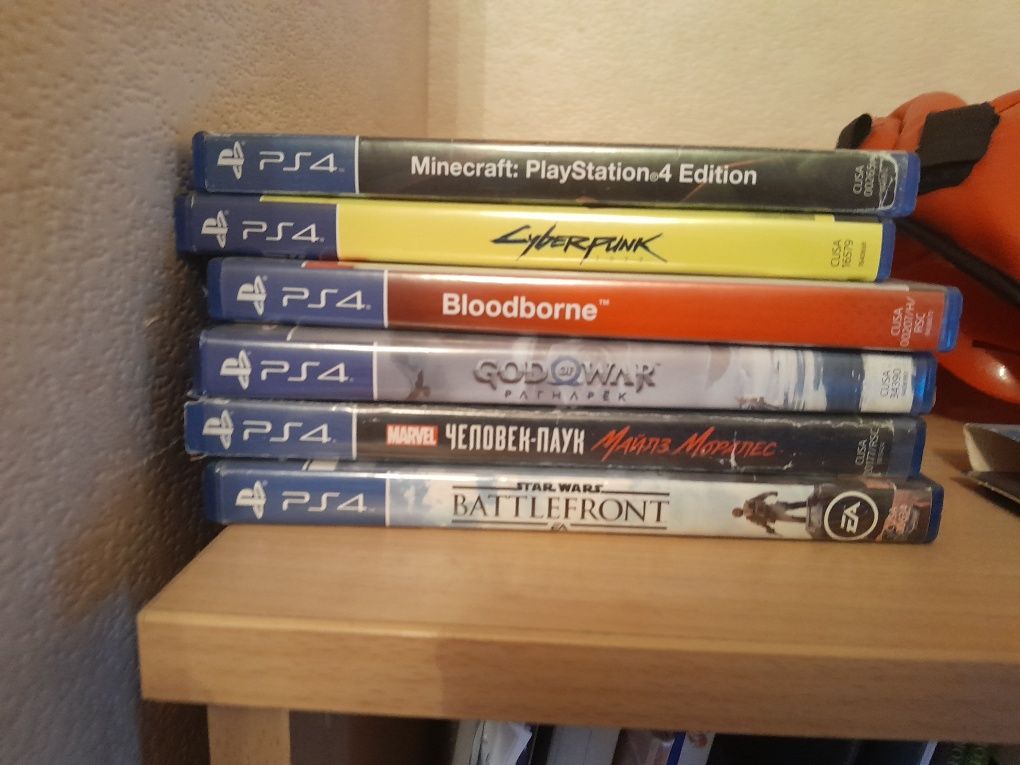 Продам пс 4 слим с играми