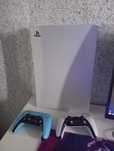 продам ps5 с 2 джойстиками