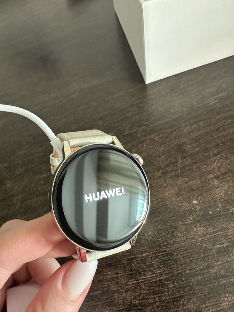 Смарт часы Huawei Watch GT3 42 мм