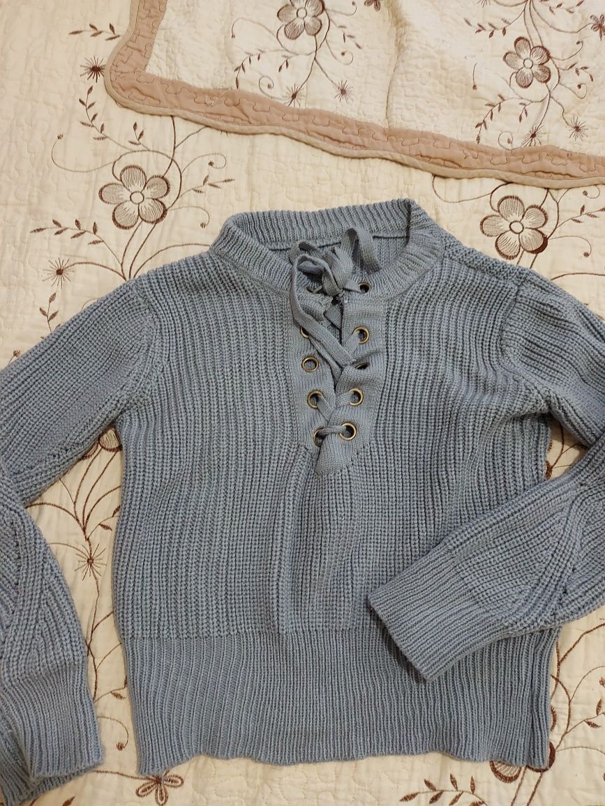 Продам  вещи джинсовая куртка тренч платье Кофта костюм 44 размер