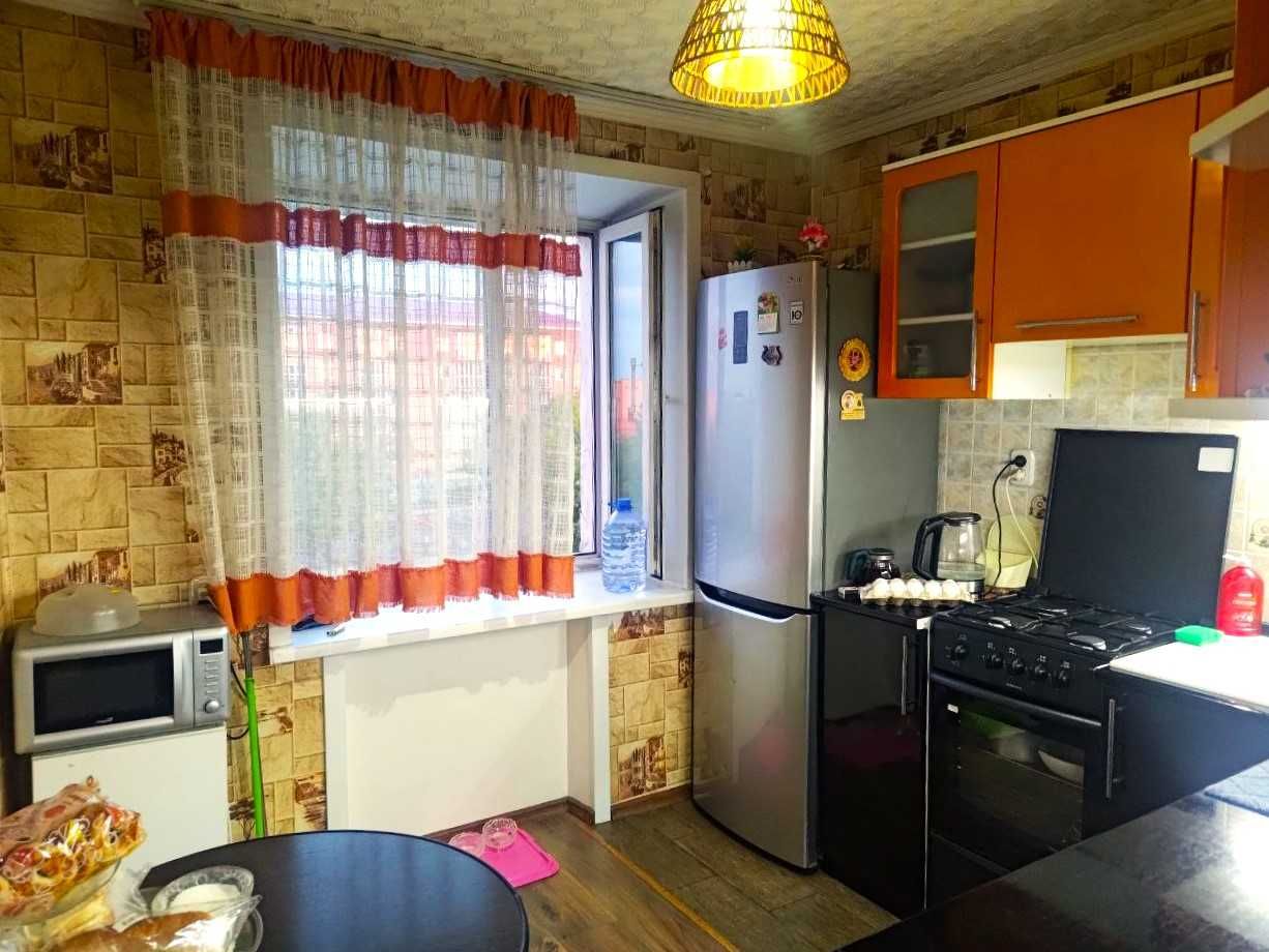 ,,, Продам однушку в Пришахтинске