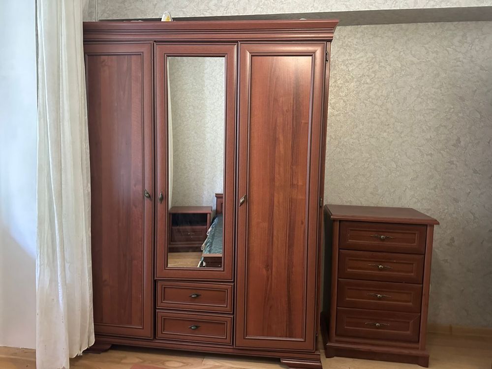Спальный гарнитур