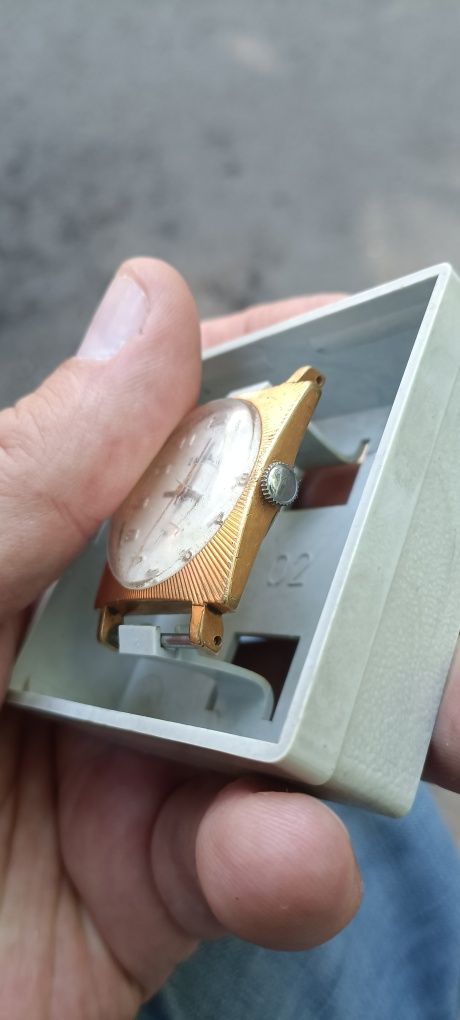 Часы заря экспортный вариант из СССР винтажный