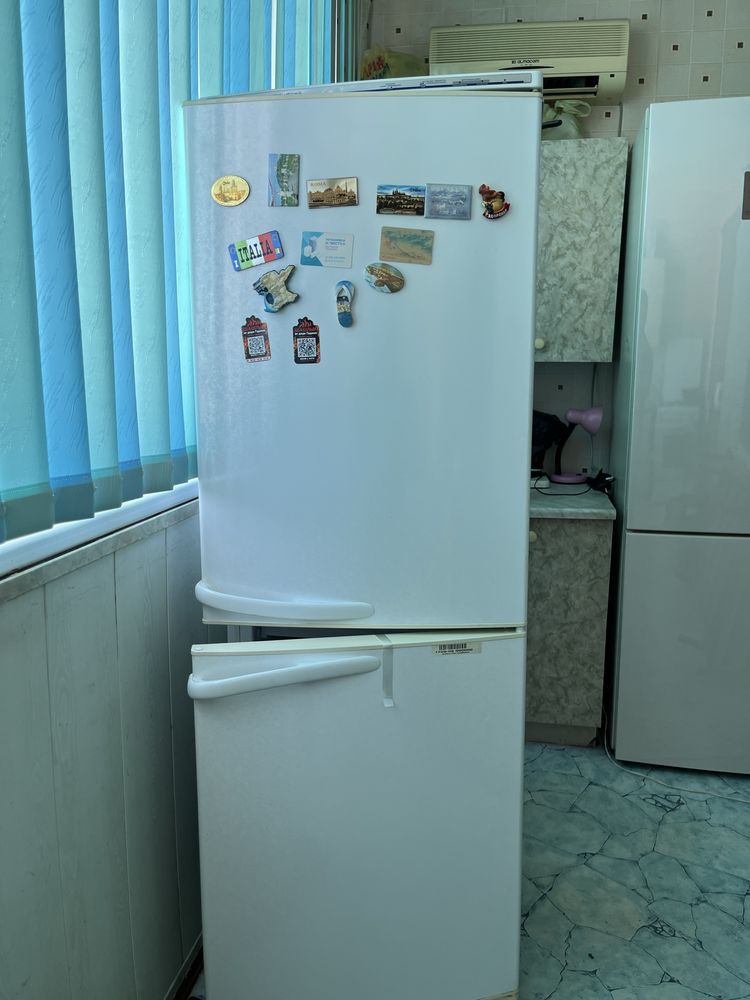 Холодильник рабочий