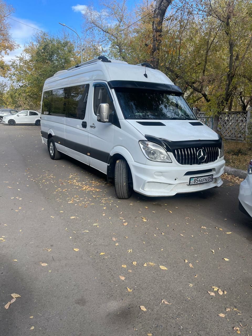 Аренда авто с водителем,джип,минивен, микроавтобус ,автобус,трансфер.