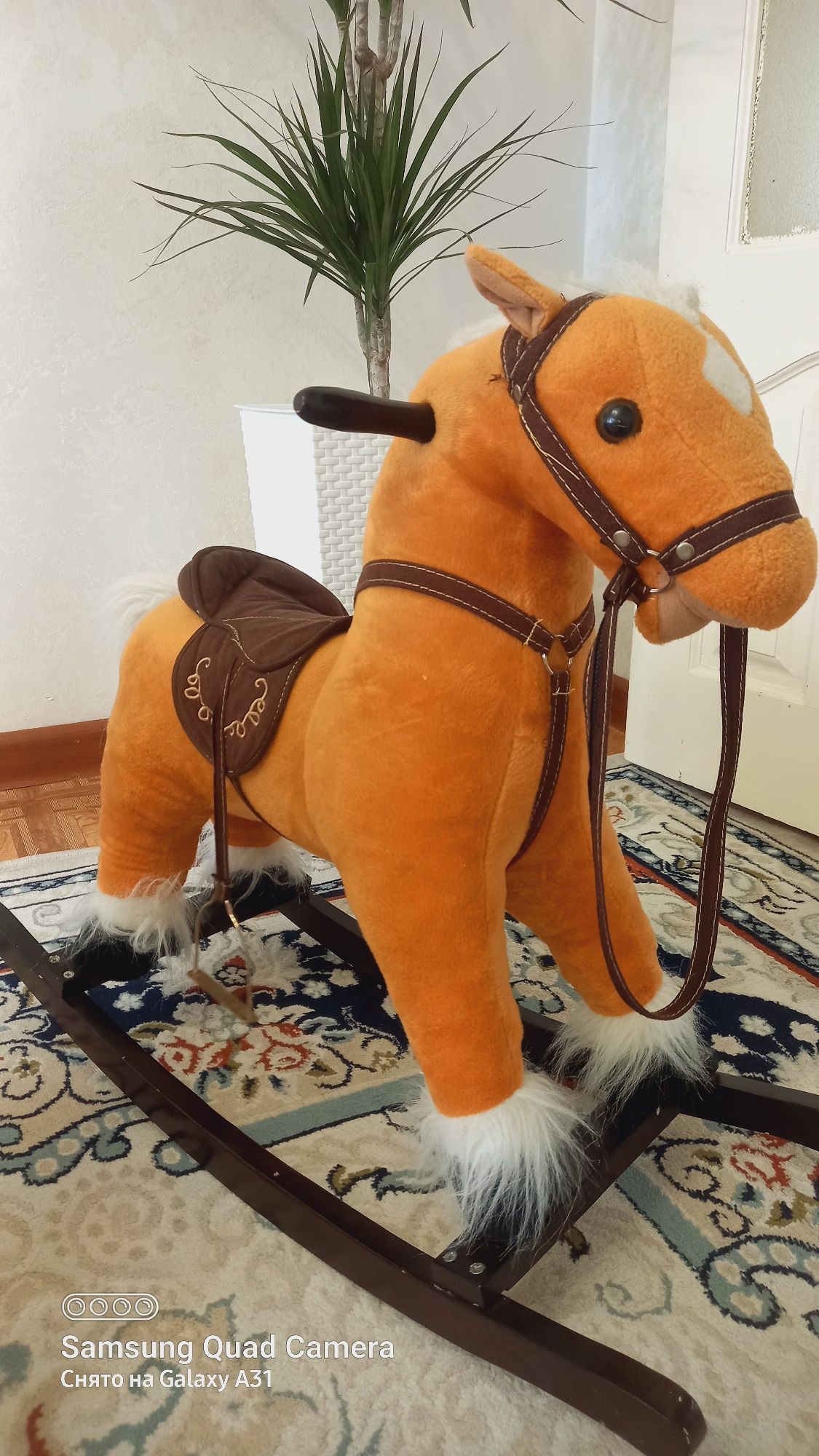 Продаю Игрушку лошадка