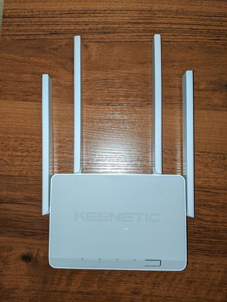 Роутер Keenetic KN-1711