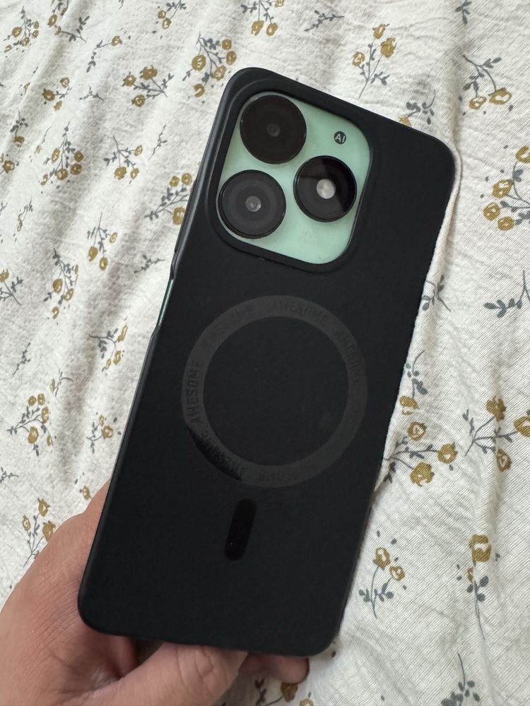 продается ITEL A70 256gb  в олтличном состояний