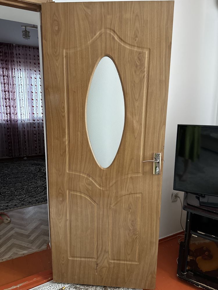 Продам межкомнатные двери