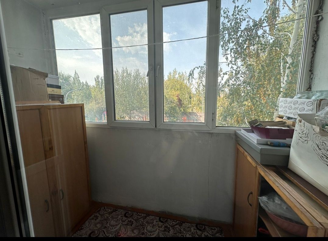 Продам двух комнатную квартиру