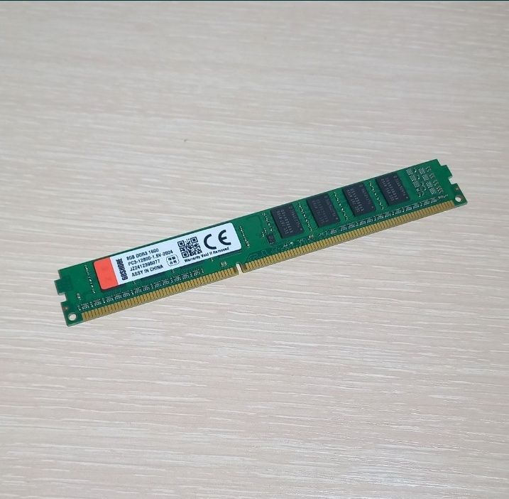 8 гб DDR3 1600Mhz Оперативная память (ОЗУ)