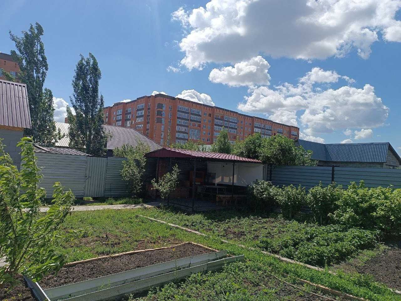 Продам коттедж в районе Плазы