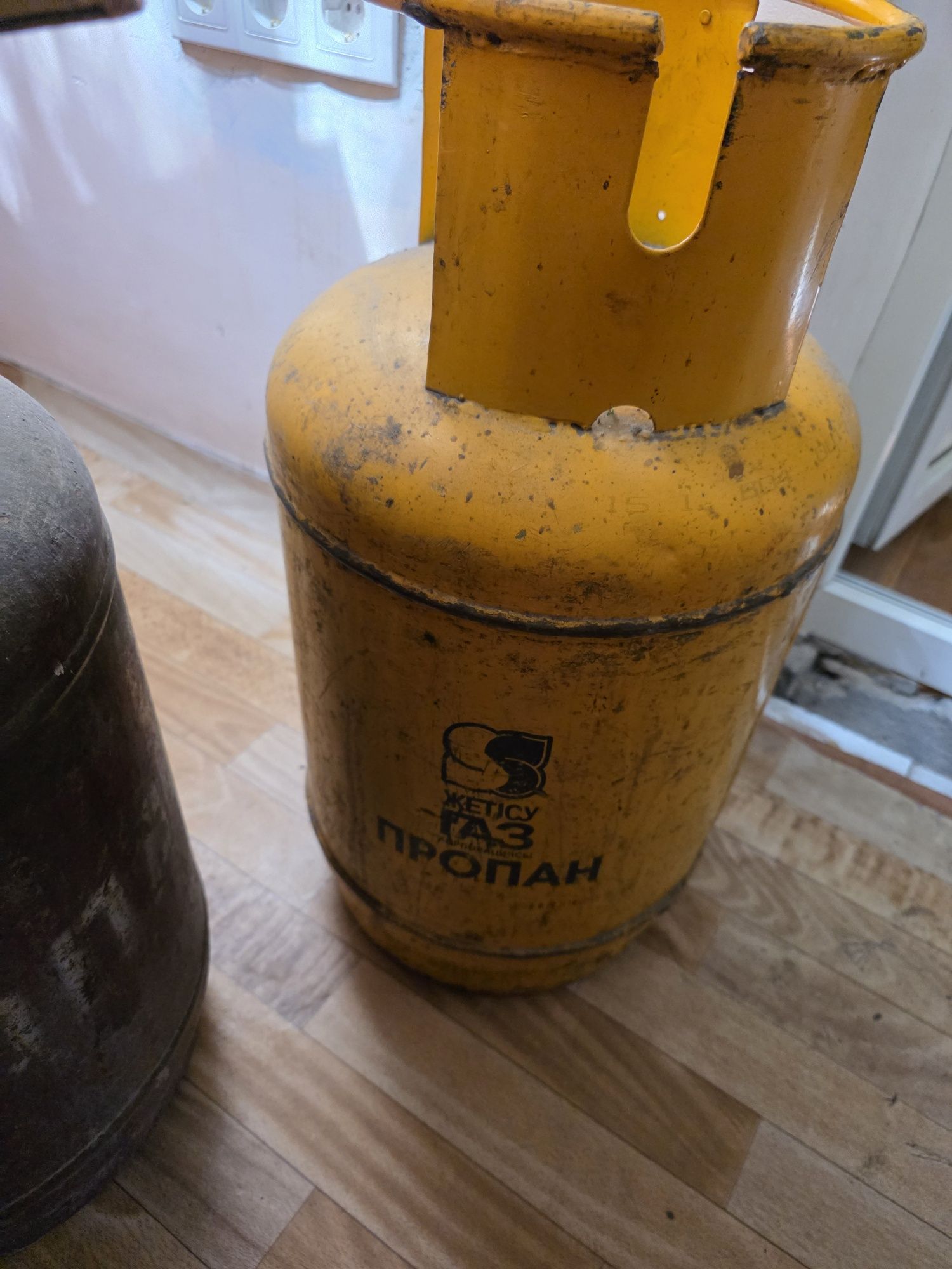 Продам  газовый баллон