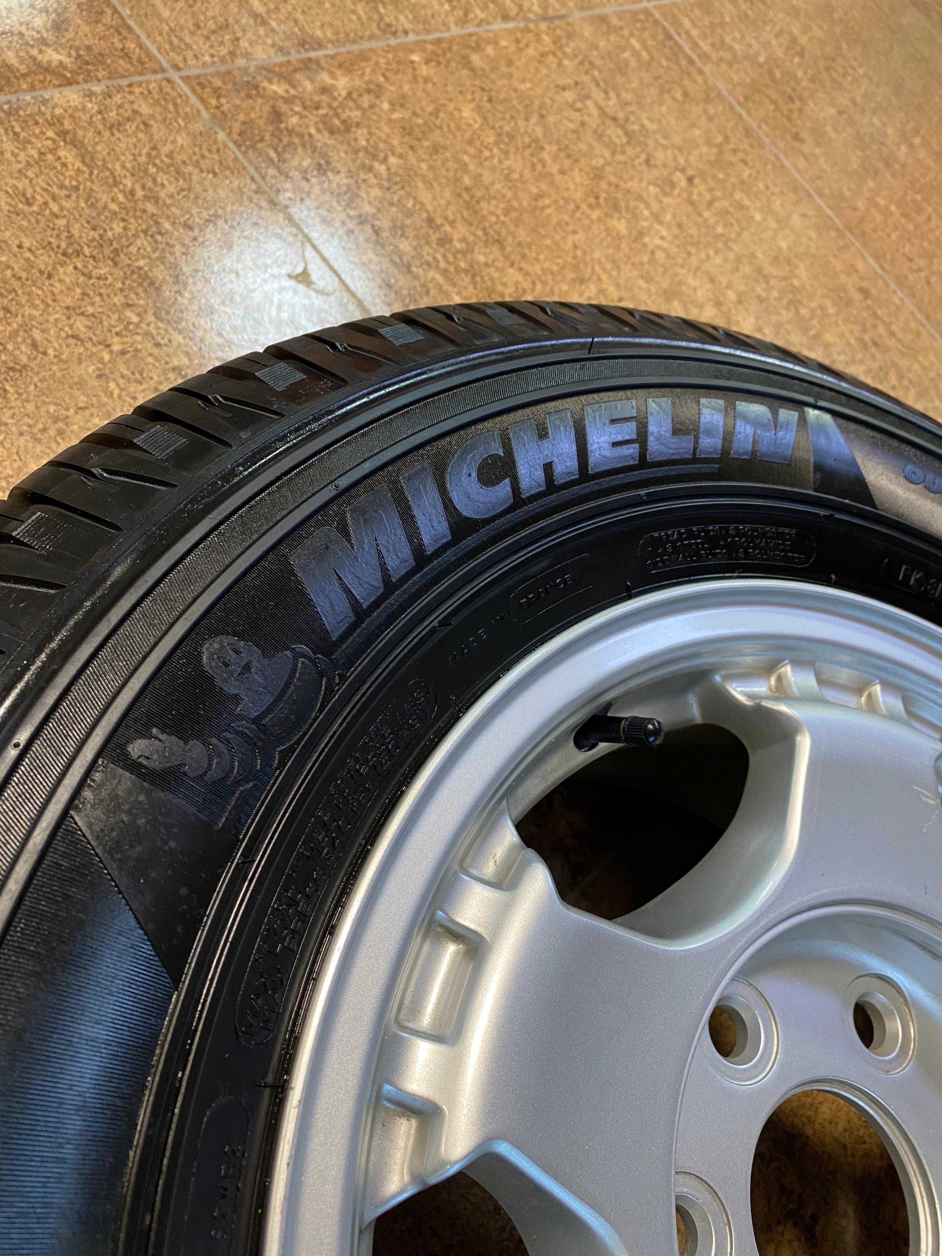 2 колеса в сборе Michelin 255/65/16, 6*139.7, ЦО 77