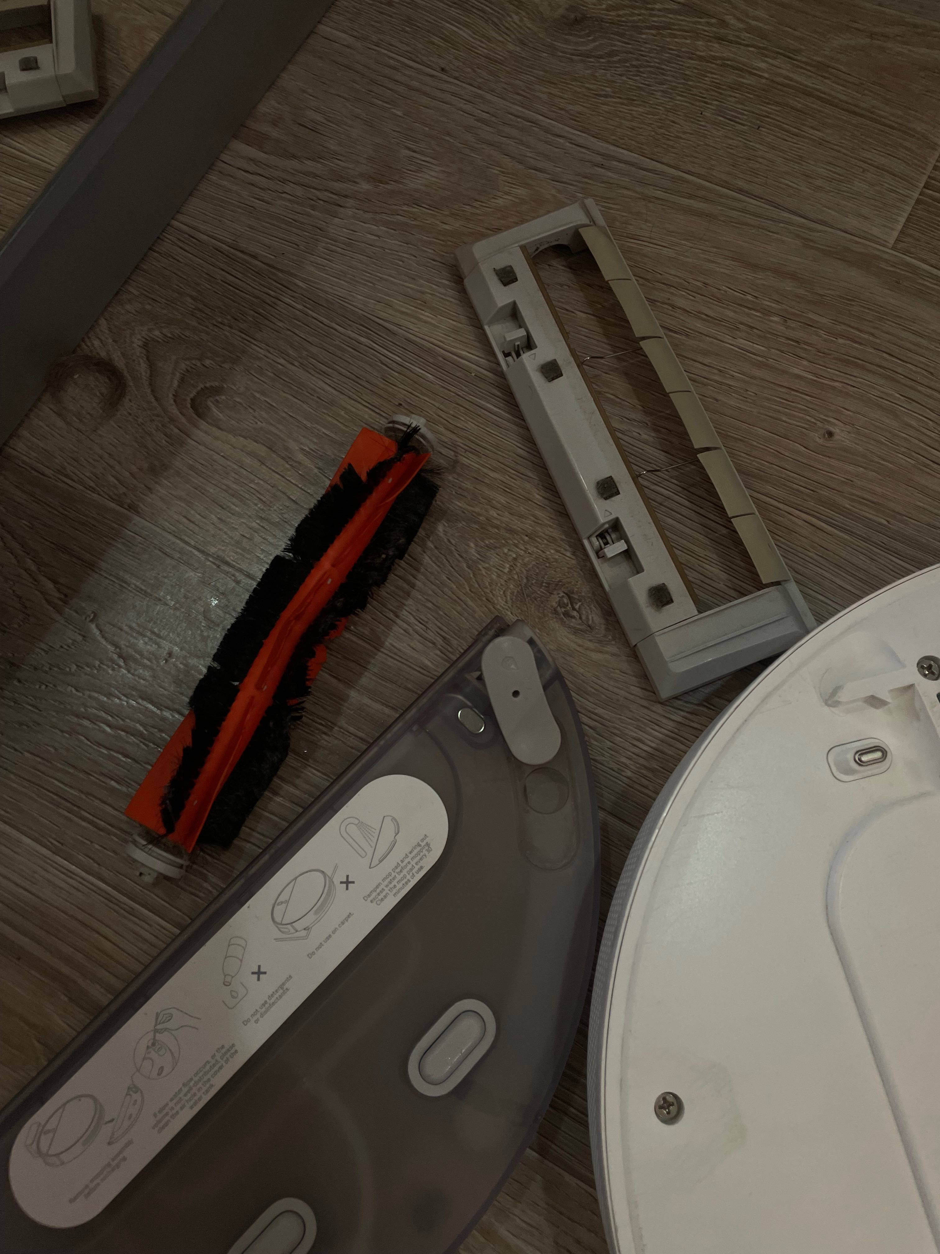 Робот-пылесос Xiaomi Mi Robot Vacuum-Mop