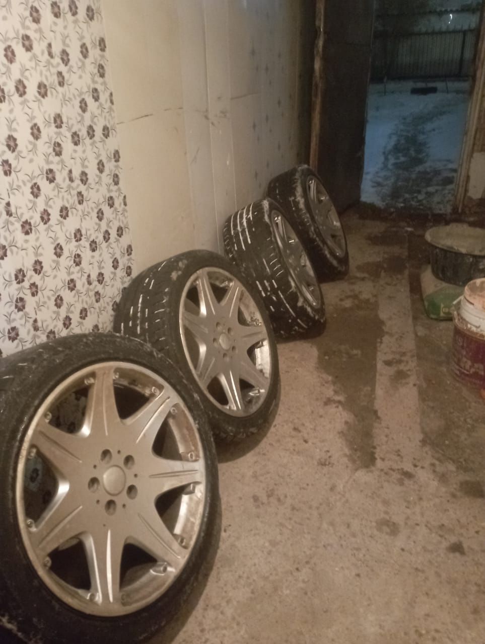 Продам шины с дисками, летние